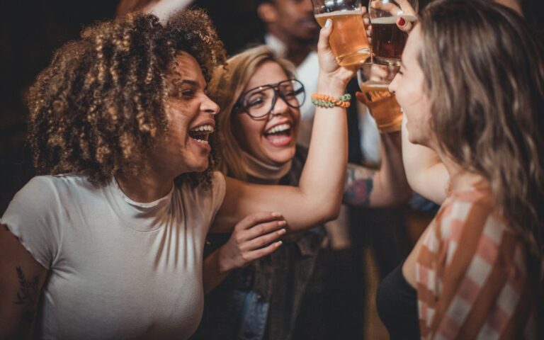 Decoração de aniversário feminino simples e barato