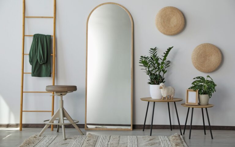 Espelho em apartamento pequeno